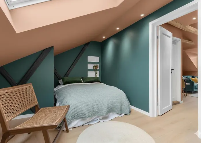 Top-floor With Balcony 5 Pax Oslo